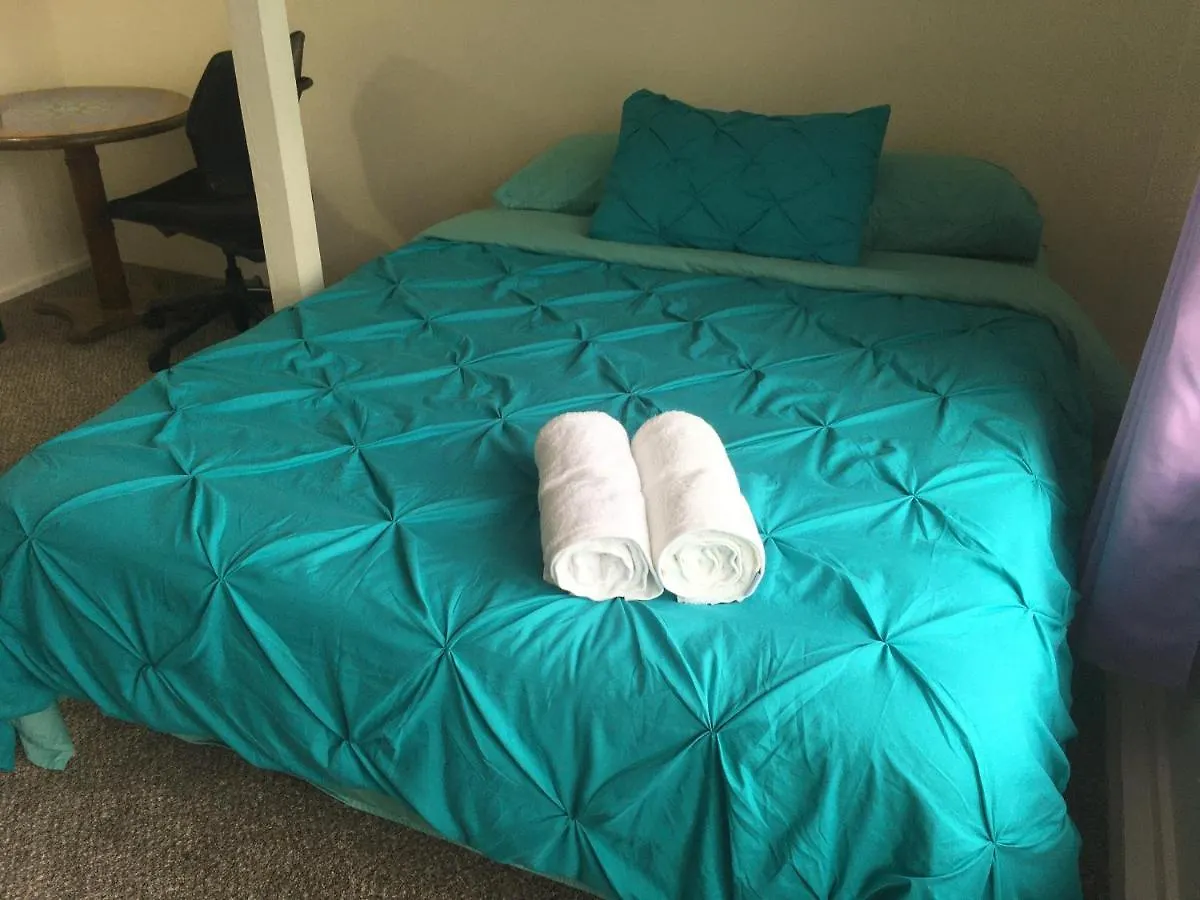 Pahoa Village Hostel 0*,  ABD
