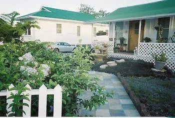Pahoa Village Hostel