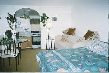 Pahoa Village Hostel